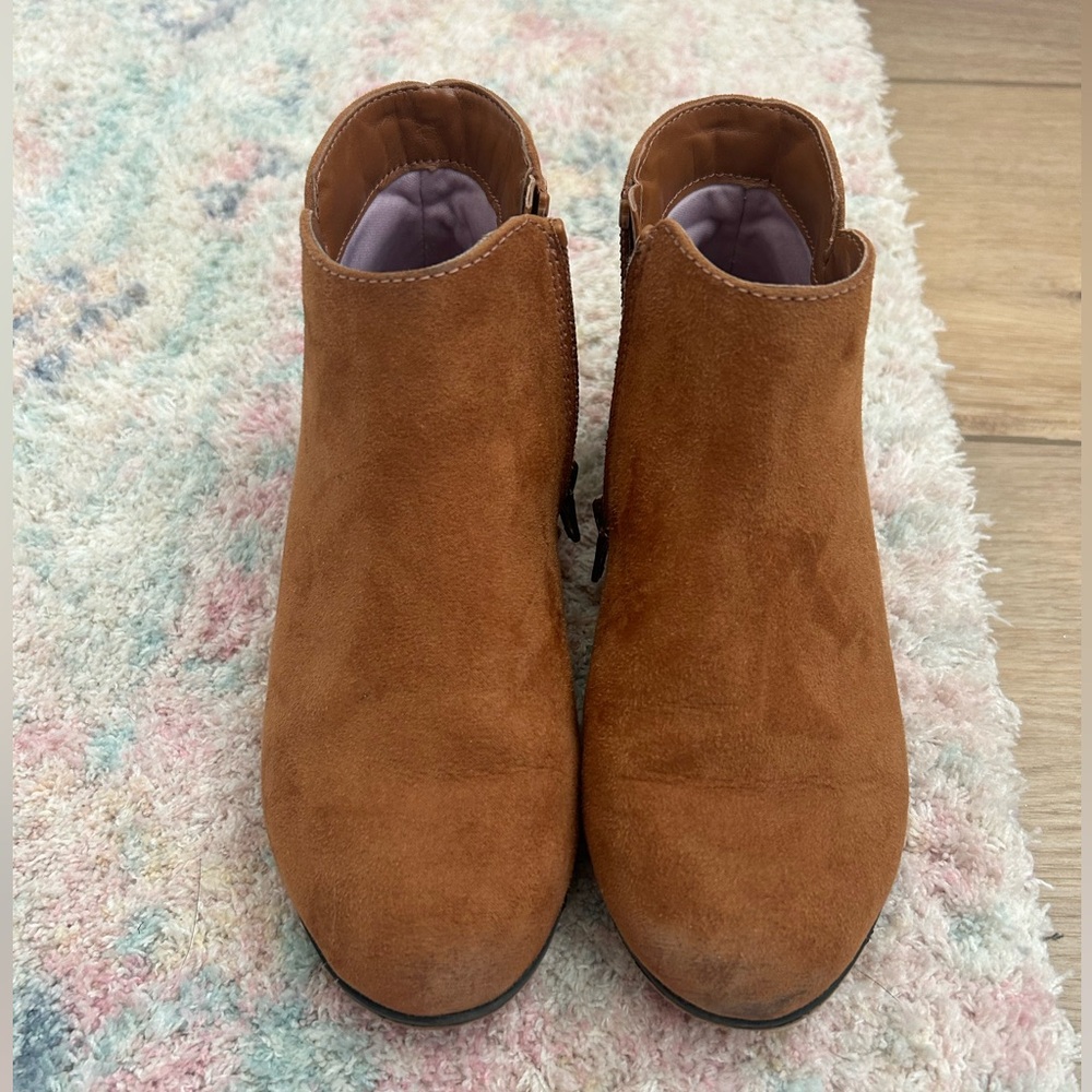 Cat &Jack Booties- tan suede like, great for Fall!